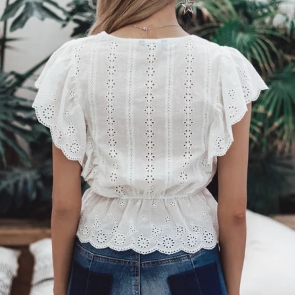 Dainty White Eyelet Scallop Flutter Ruffled Blouse - Picture 4 of 5